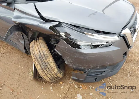 2020 Nissan Kicks Sv Xtronic Cvt z USA, uszkodzony, nr VIN 3N1CP5CV4LL534030